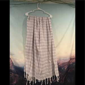 EUC multipurpose scarf